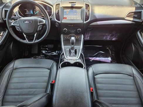 Used 2017 Ford Edge SEL w/ Equipment Group 201A FWD image 16
