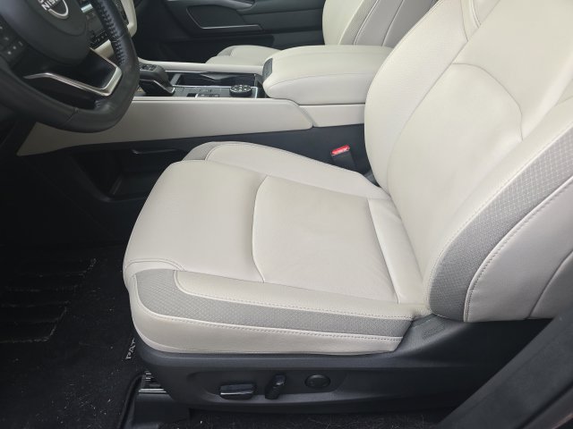 Certified 2024 Nissan Pathfinder SL w/ Lighting Package (N92) AWD/4WD image 9