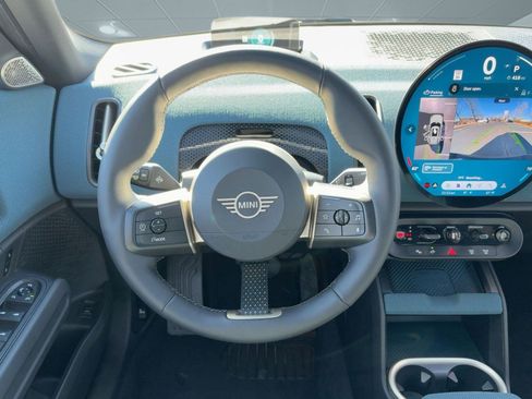 Used 2025 MINI Cooper Countryman S w/ Comfort Package Max image 18