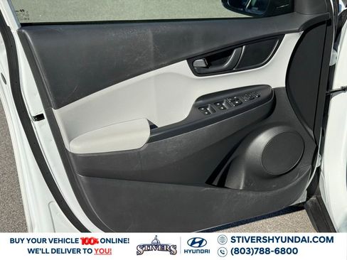 Certified 2022 Hyundai Kona SEL image 24