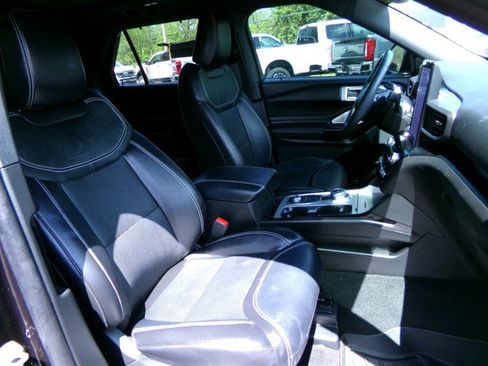 Used 2024 Ford Explorer ST w/ Equipment Group 401A AWD/4WD image 11