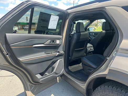 New 2026 Ford Explorer Tremor w/ Tremor Ultimate Package AWD/4WD image 28
