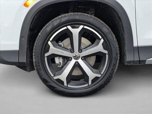 New 2026 Volkswagen Tiguan SE AWD/4WD image 10