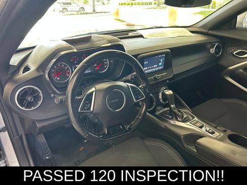 Used 2018 Chevrolet Camaro LT RWD image 8