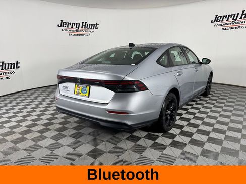 Used 2025 Honda Accord SE image 7