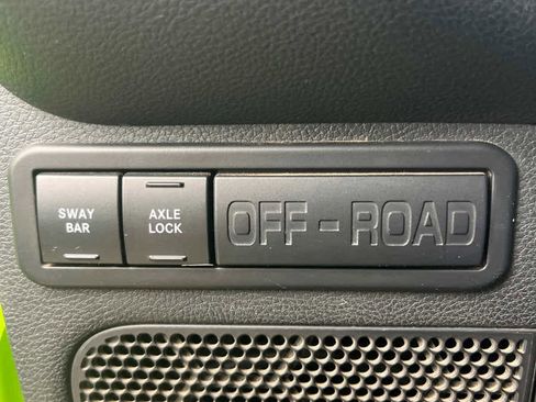 Used 2013 Jeep Wrangler Unlimited Rubicon image 15