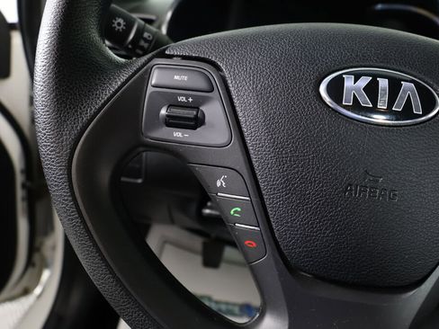 Used 2016 Kia Forte LX image 30