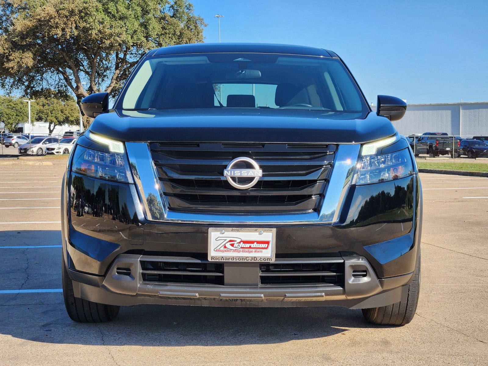 Used 2024 Nissan Pathfinder S FWD image 7
