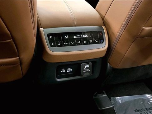 New 2025 Nissan Pathfinder Platinum image 20