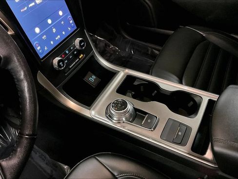 Certified 2024 Ford Edge SEL AWD/4WD image 16
