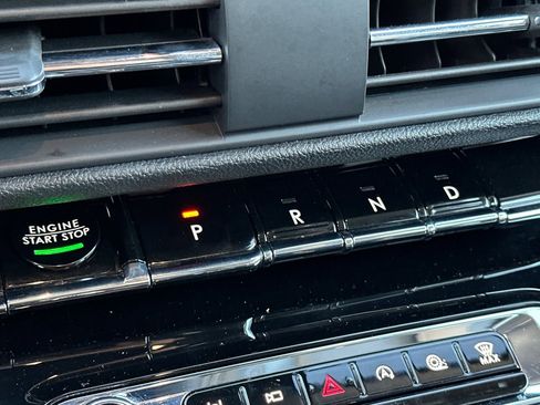 Used 2023 Lincoln Corsair FWD image 22