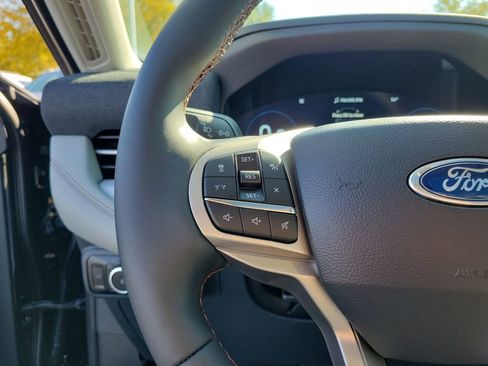 New 2026 Ford Explorer Active w/ Active Comfort Package image 23