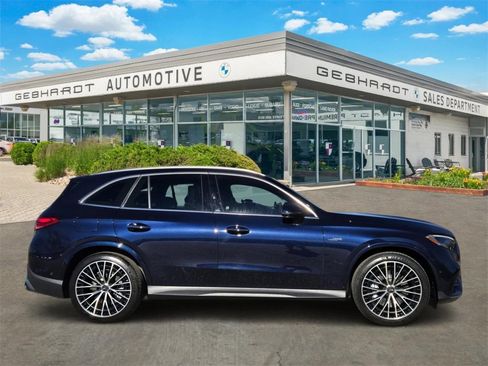 Used 2024 Mercedes-Benz GLC 43 AMG 4MATIC image 4