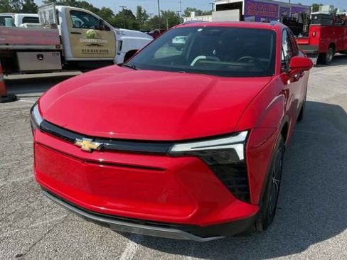 Used 2024 Chevrolet Blazer EV LT AWD/4WD image 5