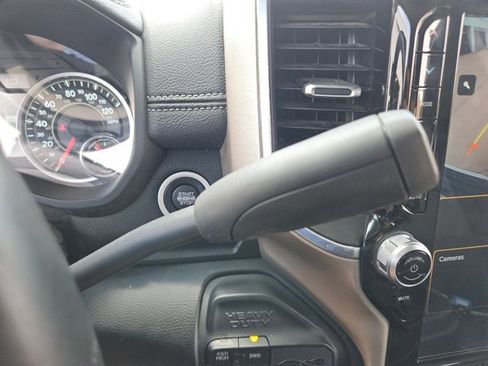 Used 2024 RAM 2500 Laramie AWD/4WD image 17