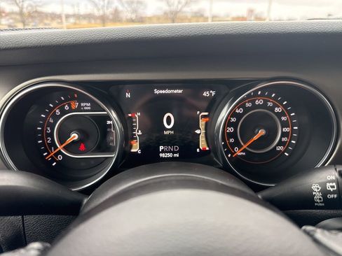 Used 2018 Jeep Wrangler Unlimited Sport S image 12