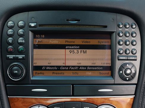 Used 2009 Mercedes-Benz SL 550 w/ Premium I Pkg image 37