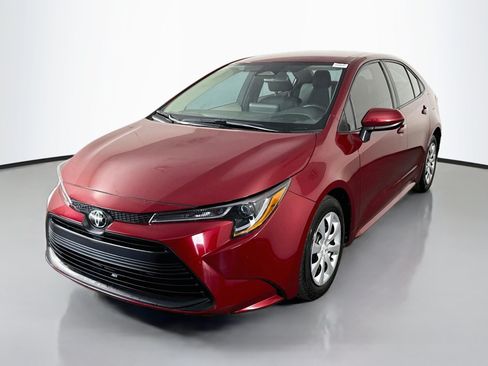 Used 2023 Toyota Corolla LE FWD image 4