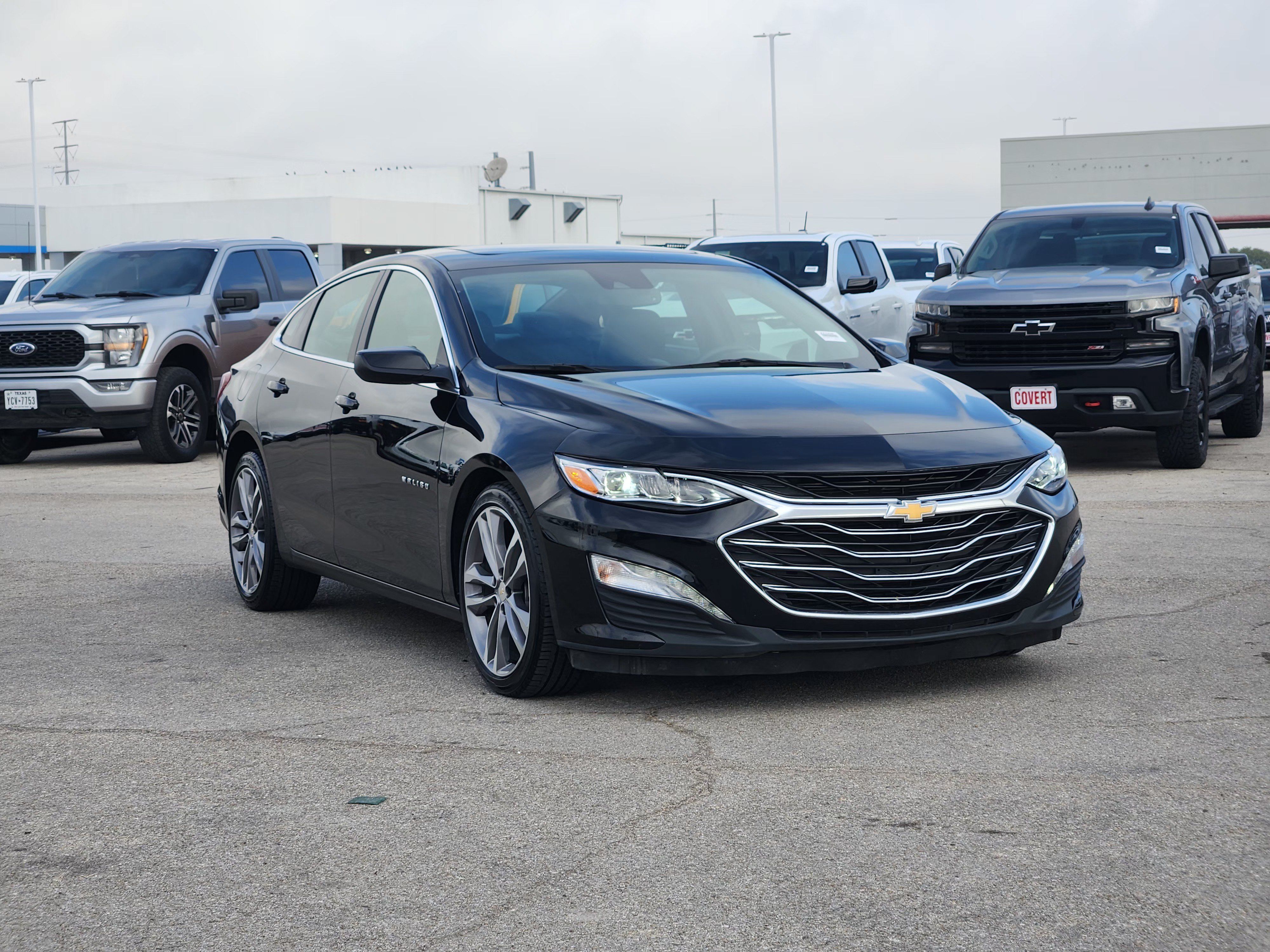 Used 2024 Chevrolet Malibu LT FWD image 3