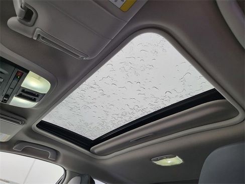 Certified 2023 Subaru Crosstrek 2.5i Limited w/ Moonroof Package image 34