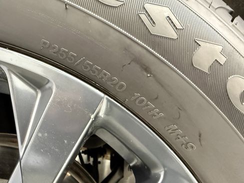 Used 2023 Chevrolet Traverse RS image 52