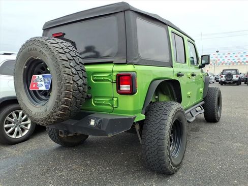 Used 2018 Jeep Wrangler Unlimited Sport image 6