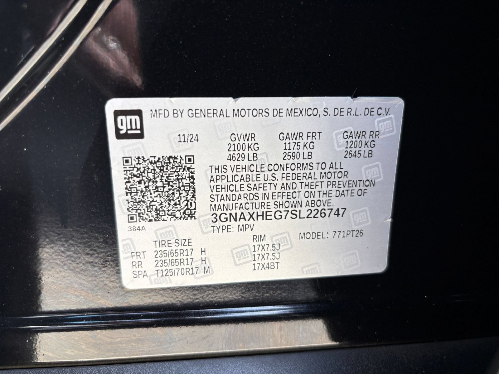 Used 2025 Chevrolet Equinox LT FWD image 29