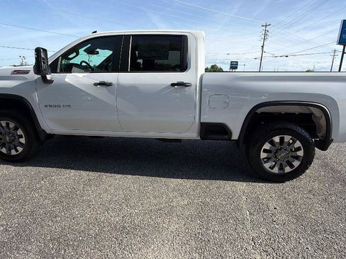 New 2026 Chevrolet Silverado 2500 Custom w/ Custom Value Package AWD/4WD image 11