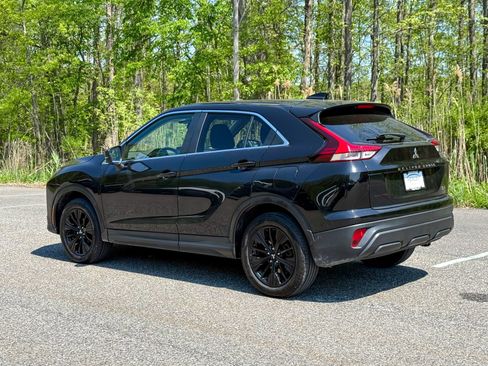 Used 2022 Mitsubishi Eclipse Cross LE AWD/4WD image 4