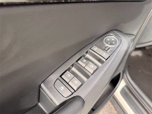 New 2026 Kia Seltos S image 8