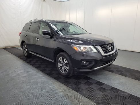 Used 2018 Nissan Pathfinder SV AWD/4WD image 13