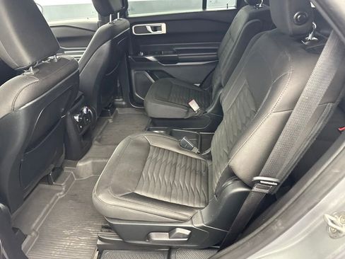 Used 2020 Ford Explorer XLT w/ Class III Trailer Tow Package AWD/4WD image 14