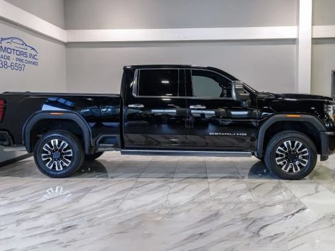 Used 2024 GMC Sierra 2500 Denali Ultimate AWD/4WD image 11
