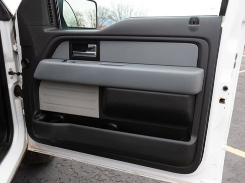 Used 2014 Ford F150 XLT w/ Equipment Group 302A Luxury image 17