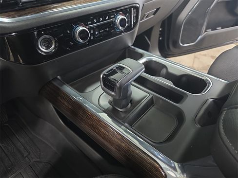 Used 2024 GMC Sierra 1500 Elevation image 23