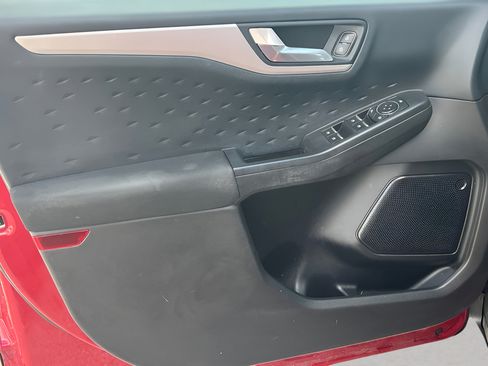 Used 2020 Ford Escape SE AWD/4WD image 17