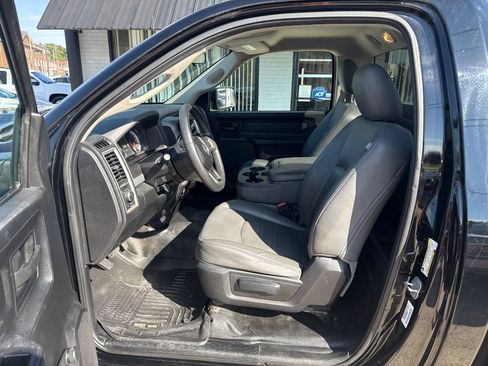 Used 2014 RAM 1500 Tradesman w/ Exterior Appearance Group RWD image 9