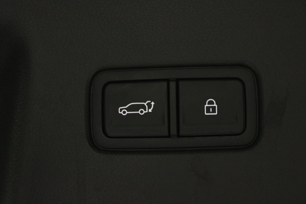 Certified 2026 Hyundai Palisade Limited FWD image 18