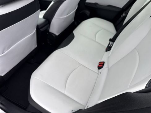 Used 2018 Toyota Prius Four w/ Advanced Technology Package FWD image 28