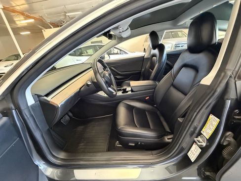 Used 2018 Tesla Model 3 Long Range RWD image 19
