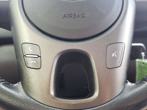 Used 2012 Kia Soul + FWD image 21