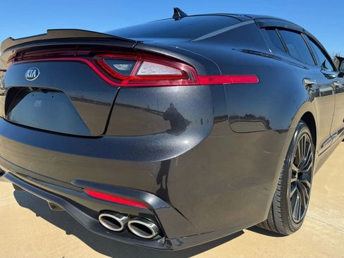 Used 2019 Kia Stinger Premium image 13