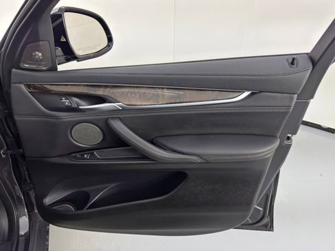 Used 2018 BMW X6 xDrive50i image 42