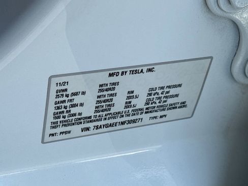 Used 2022 Tesla Model Y Long Range AWD/4WD image 35