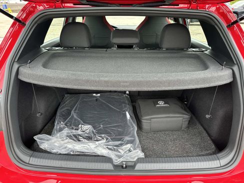 Used 2023 Volkswagen GTI 40th Anniversary Edition FWD image 9