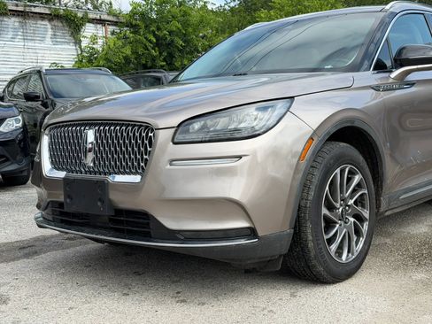 Used 2021 Lincoln Corsair Reserve w/ Elements Package FWD image 4