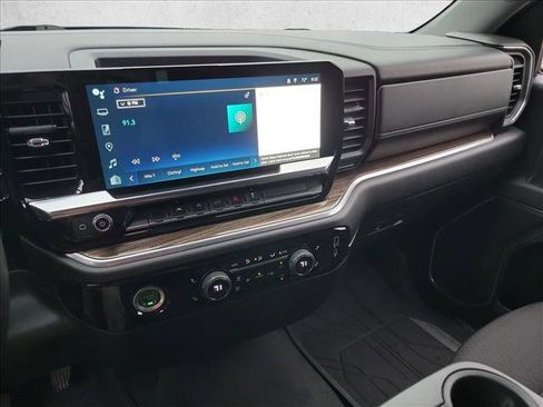 Used 2023 Chevrolet Silverado 1500 LT image 19