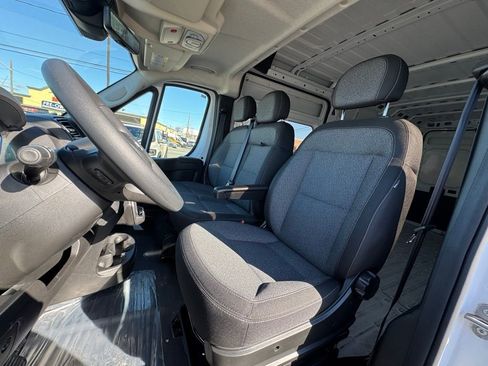 Used 2025 RAM ProMaster 3500 FWD image 17
