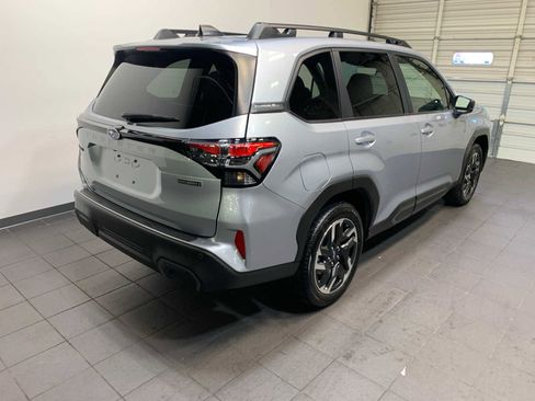 Used 2025 Subaru Forester Limited w/ Popular Package image 3