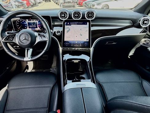 Certified 2026 Mercedes-Benz GLC 300 4MATIC image 31